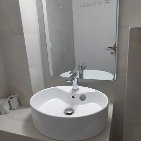 Apartment Elegant Nea Iraklitsa